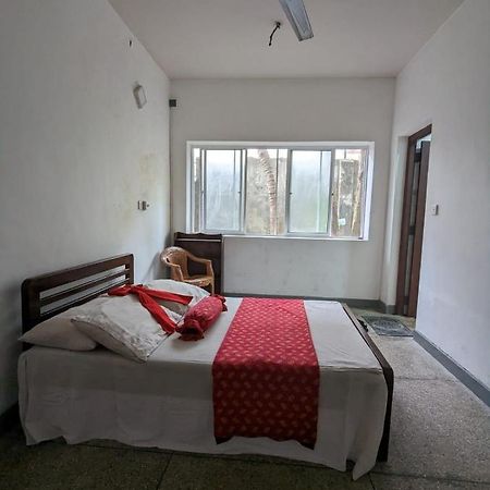Shiranthi Guest House Rajagiriya Bagian luar foto