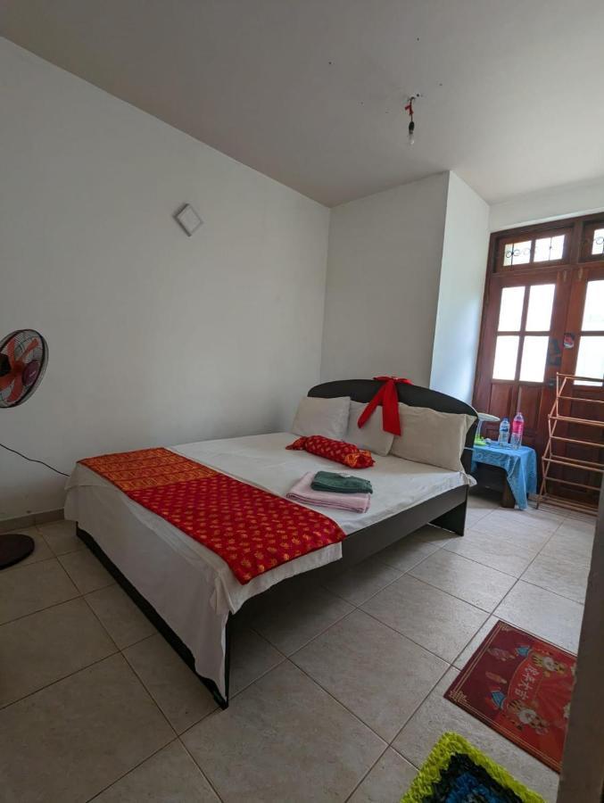Shiranthi Guest House Rajagiriya Bagian luar foto